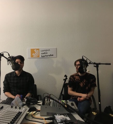 Musiker im Radiostudio