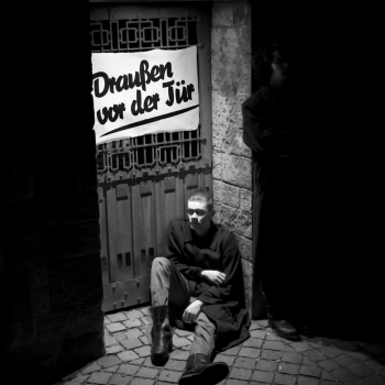 Theaterplakat "Draußen vor der Tür"