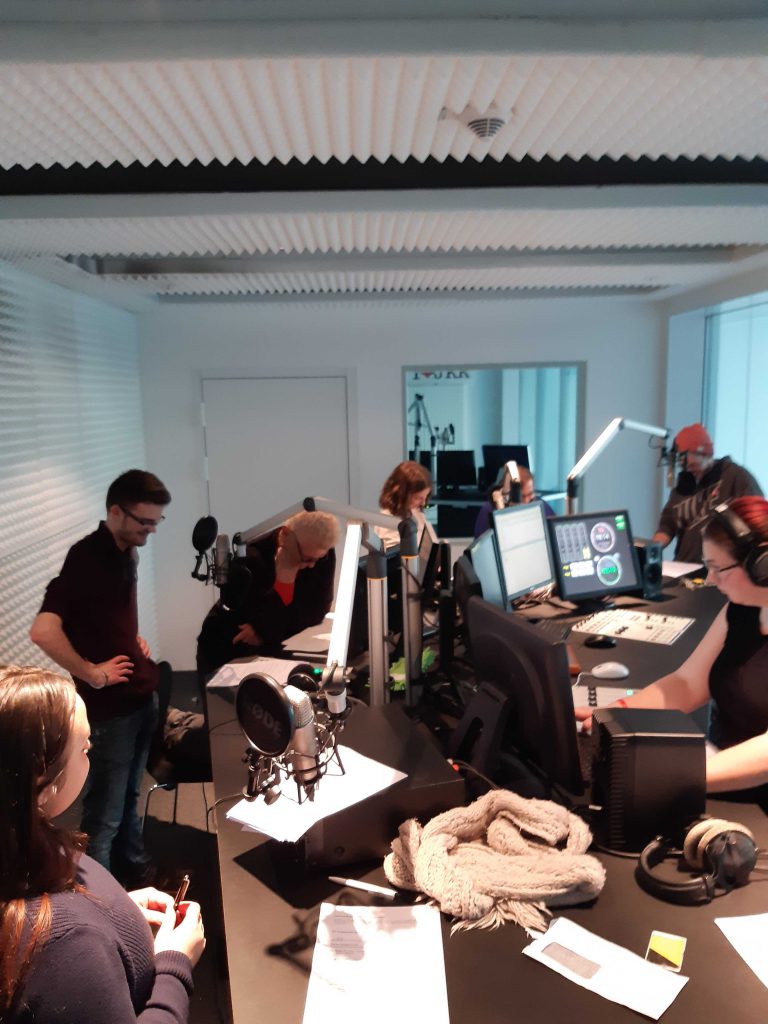 Campusradio-Team im Tonstudio