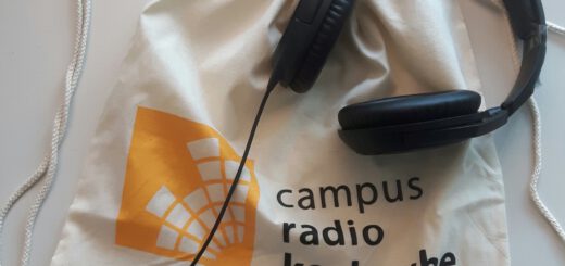 Campusradio-Beutel und Kopfhörer